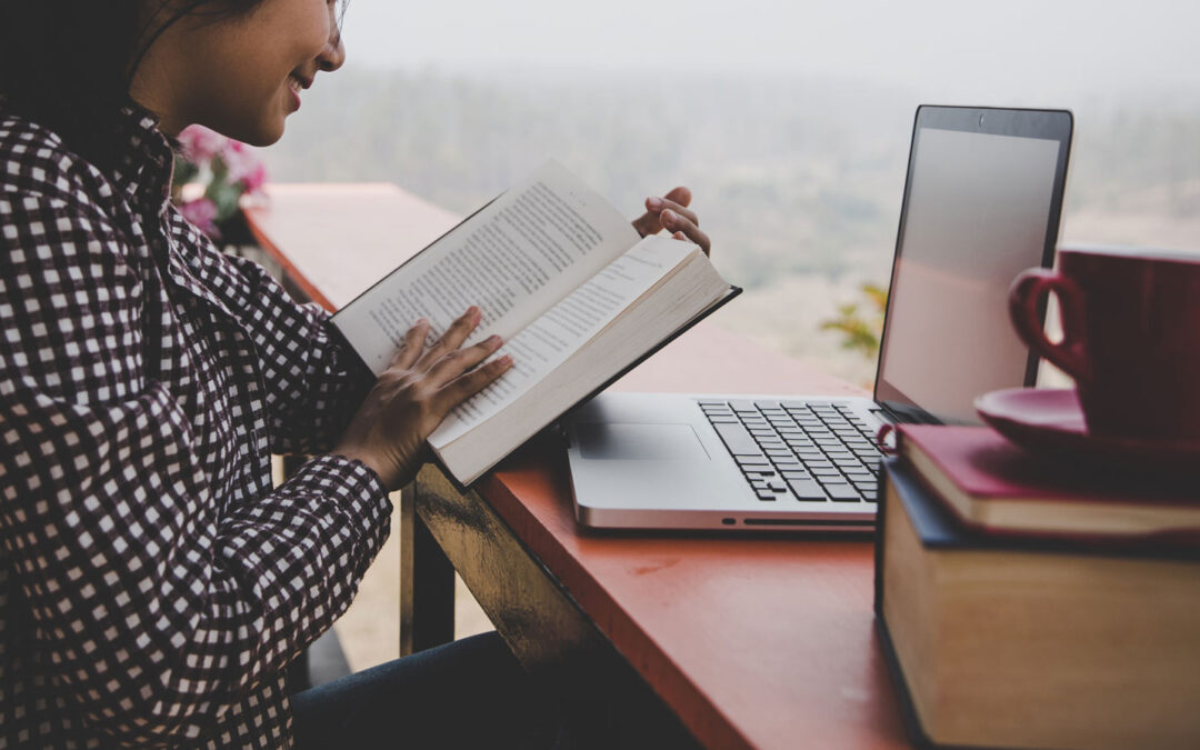 8 Ways to Safely Use AI for Bible Study