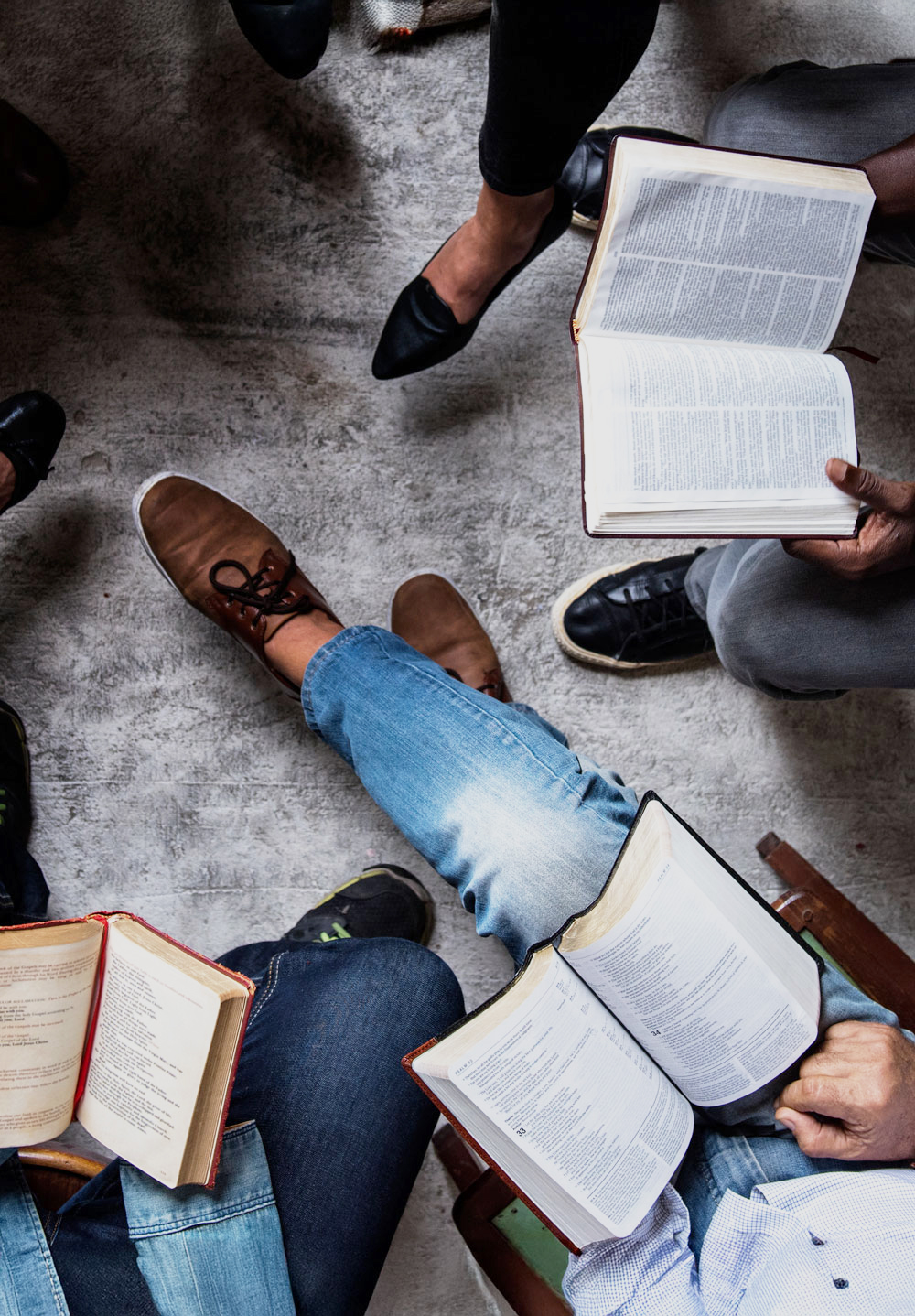 Hosting-a-Small-Group-Bible-Study Hosting-a-Small-Group-Bible-Study